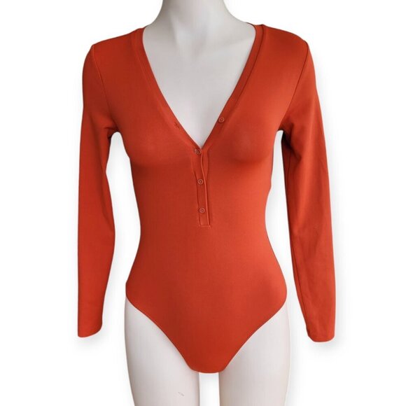 Aritzia Babaton Contour Orange Henley Bodysuit Size S - Picture 3 of 10